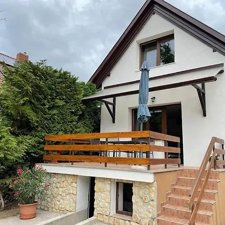 Valley Vendeghaz A Betekints-voelgyben Holiday home Veszprem