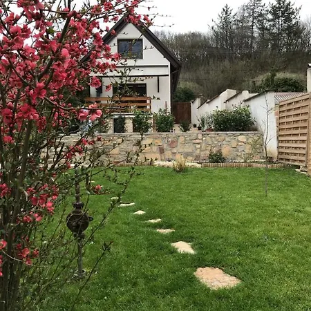 Holiday home Valley Vendeghaz A Betekints-voelgyben Veszprem